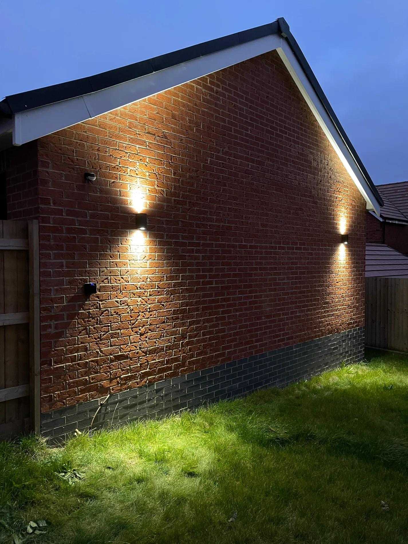 Entigen electrician attending a job in Thrapston, Northamptonshire
